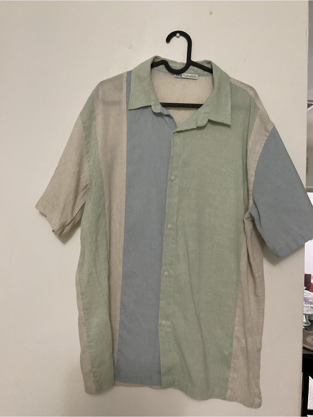 Zara Men's Button-Down Shirt in Sage Green, Light Blue & Cream